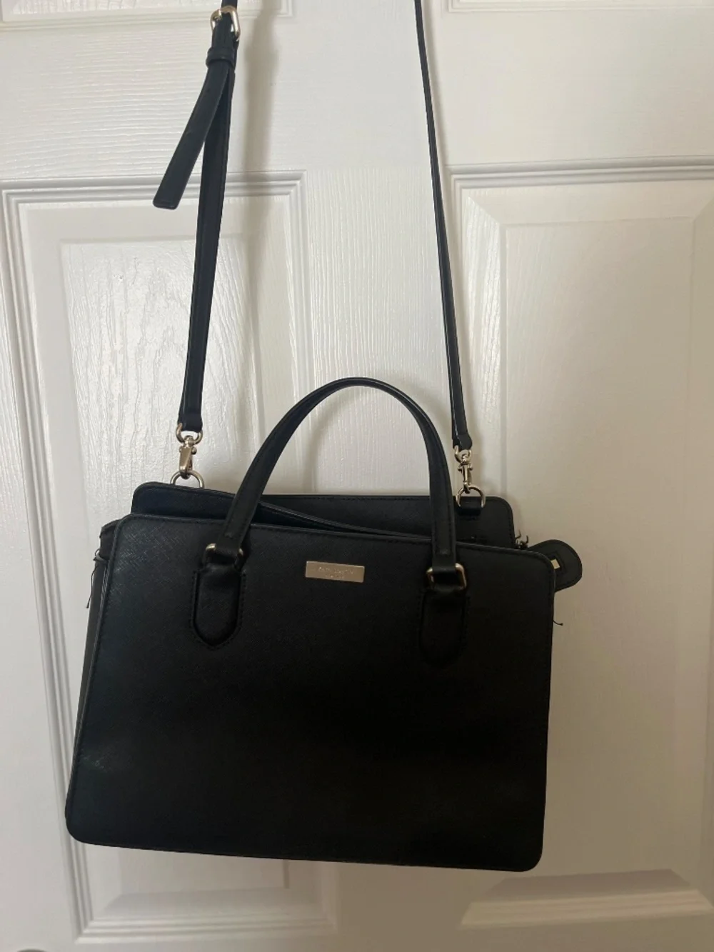 Black Kate Spade Laurel Way Leighann Crossbody Tote bag